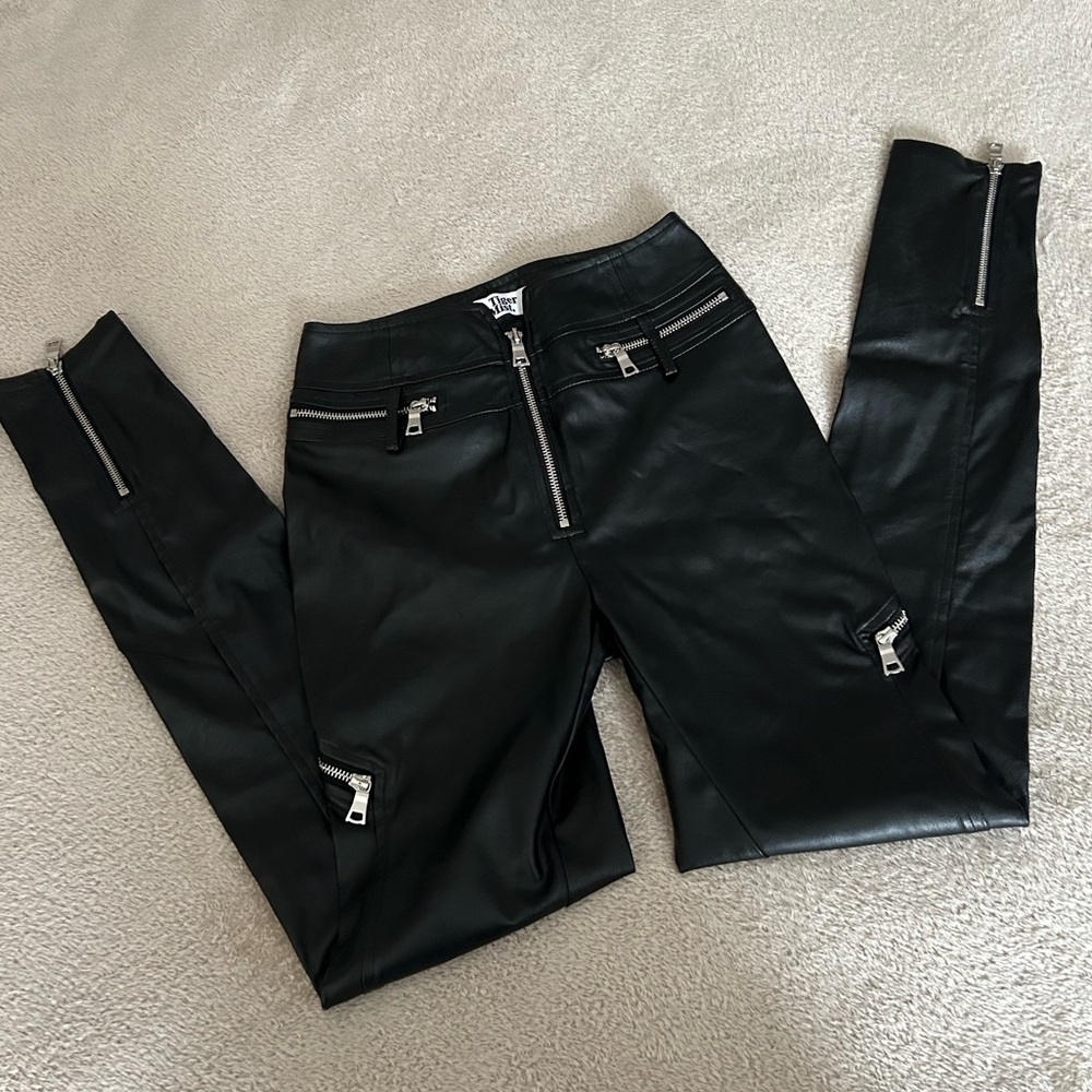 Tigermist Lennon Black Leather Pants Zippers Small EUC
